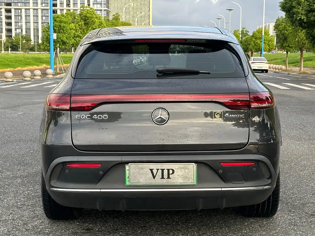 Mercedes-Benz EQC — миниатюра 4