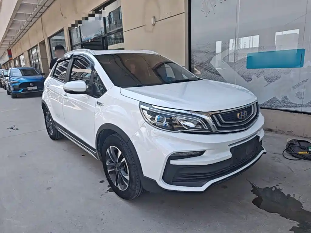 Geely Vision X3 — миниатюра 4