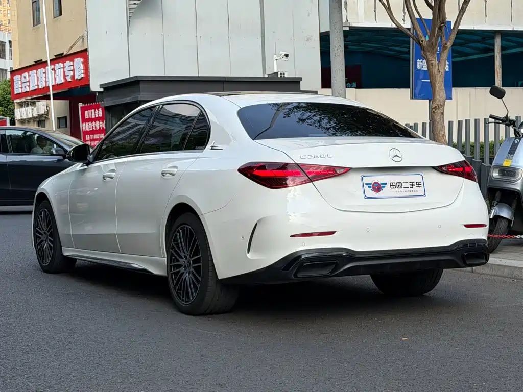 Mercedes-Benz C-Class — миниатюра 4