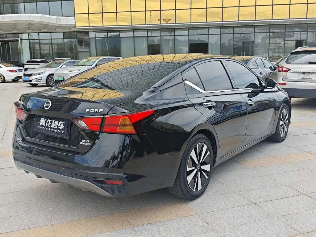 Nissan Teana — миниатюра 9