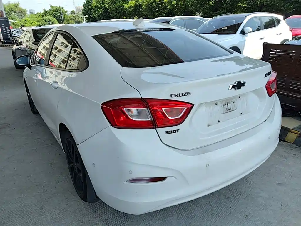 Chevrolet Cruze — миниатюра 5