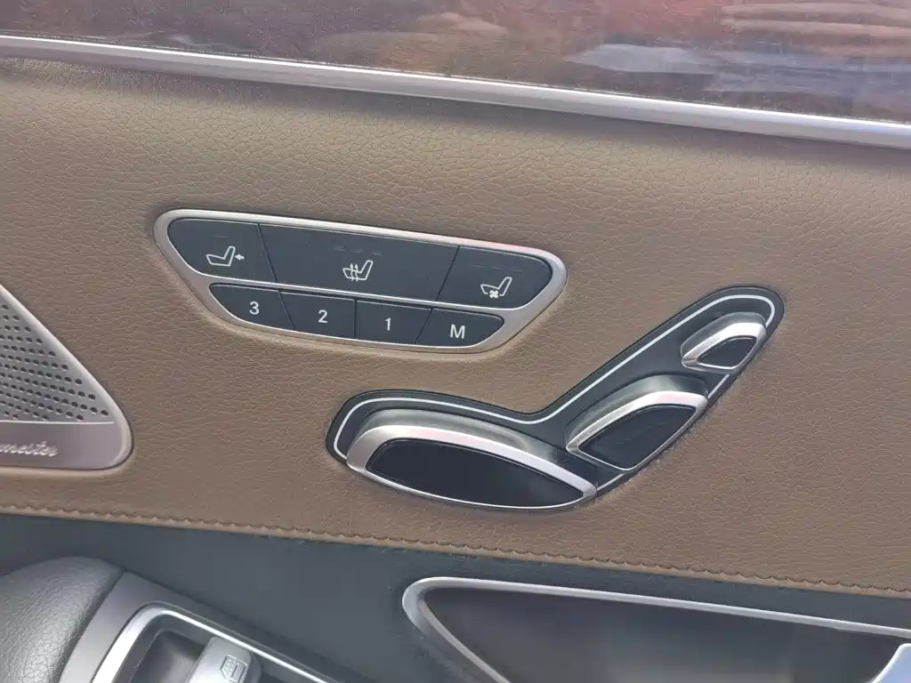 Mercedes-Benz S-Class — миниатюра 34
