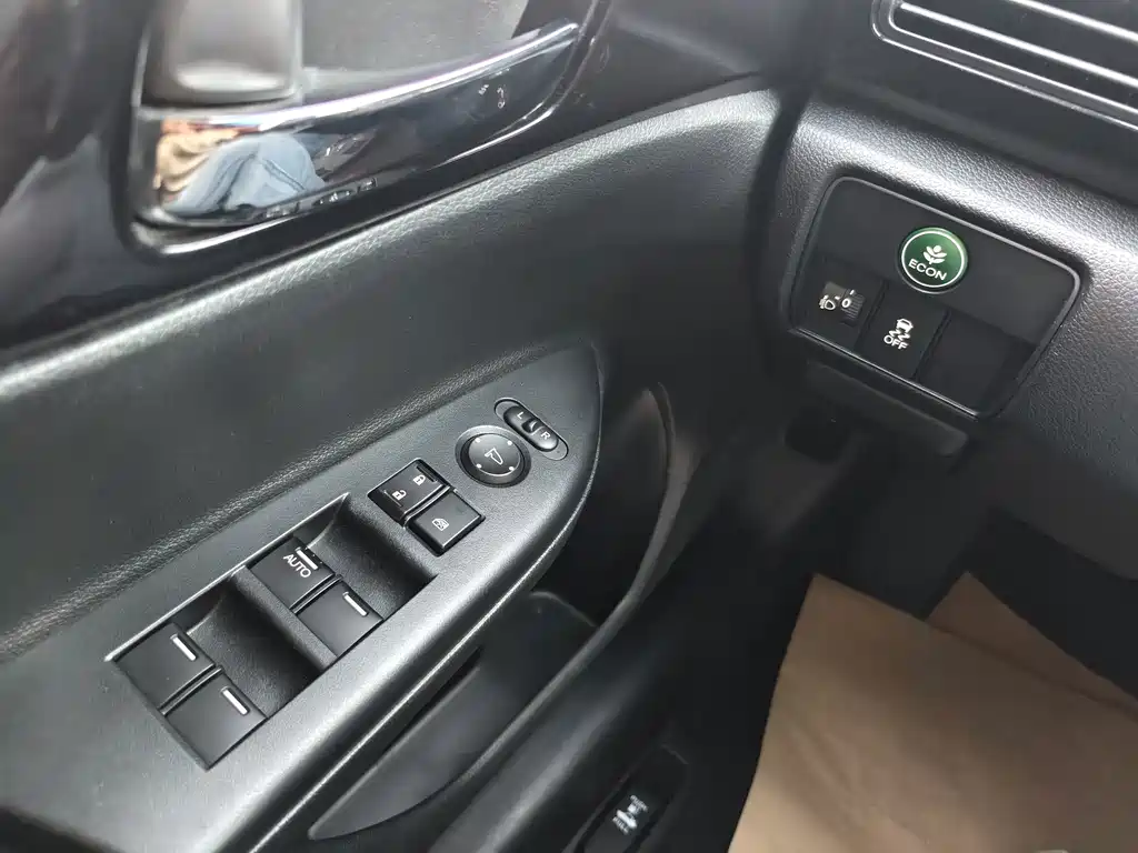 Honda Accord — миниатюра 15