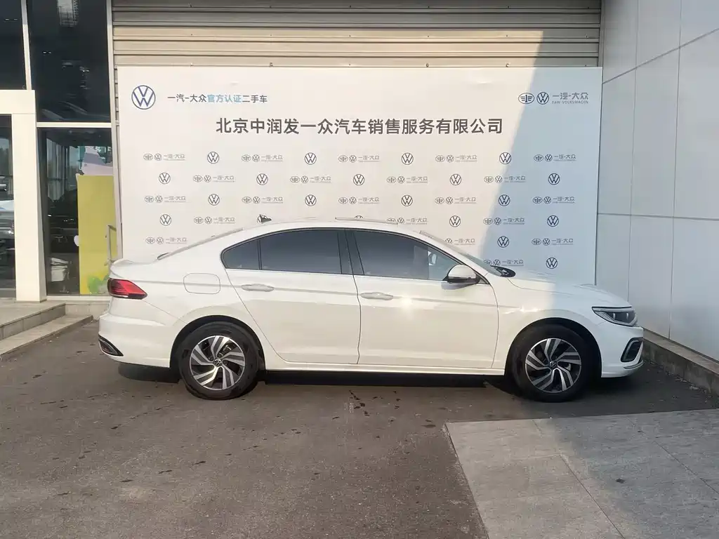 Volkswagen Bora — миниатюра 3