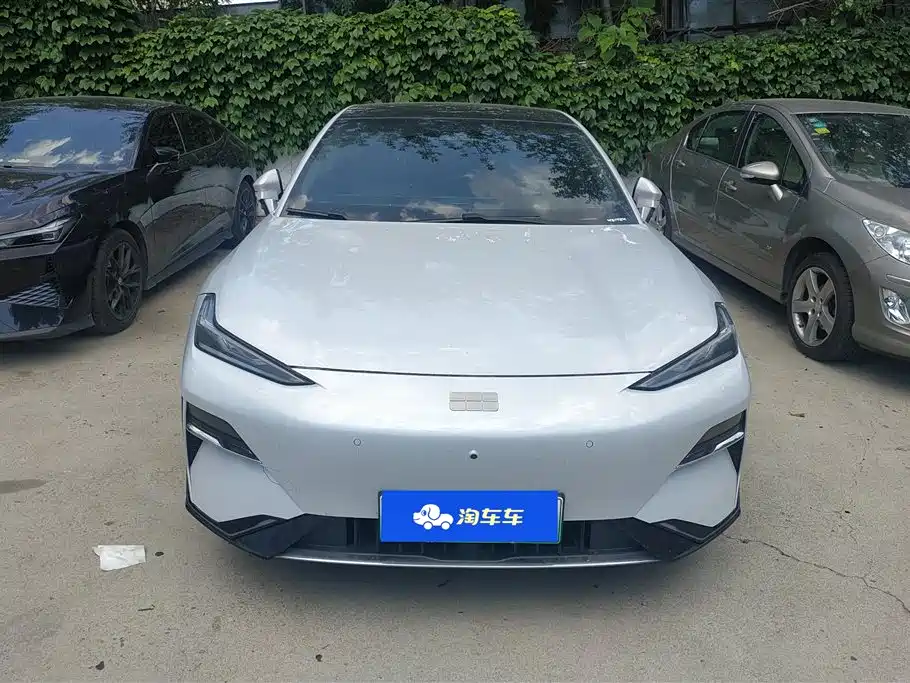 Geely Galaxy Galaxy E8 E8 2025 700km Smart Drive
