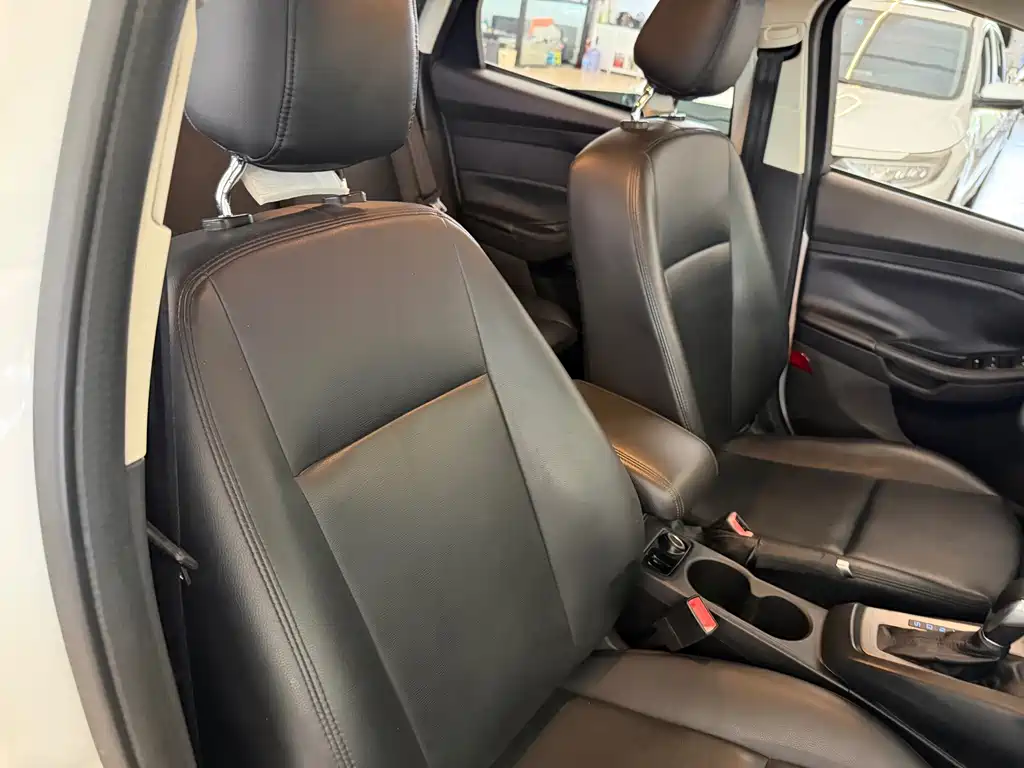 Ford Focus — миниатюра 15