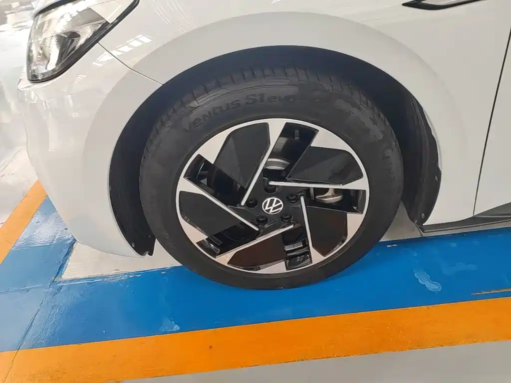 Volkswagen ID.3 — миниатюра 23