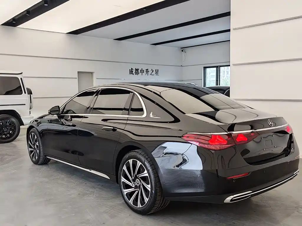 Mercedes-Benz E-Class E 2024 E 300 L Luxury