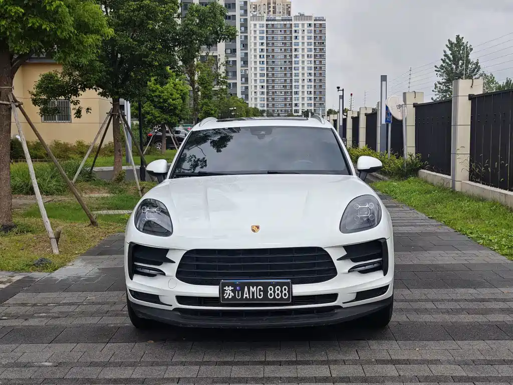 Porsche Macan — миниатюра 2