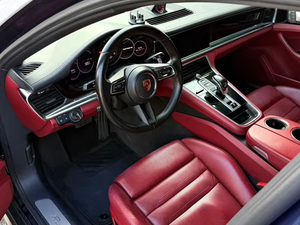 Porsche Panamera — миниатюра 5