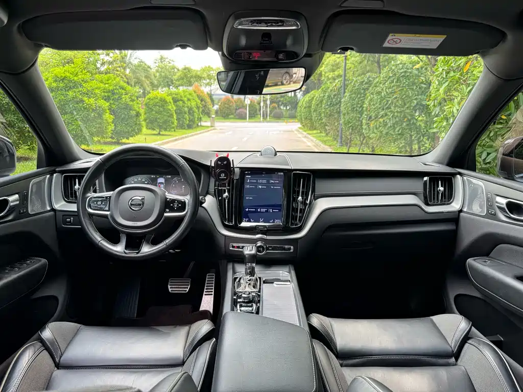 Volvo XC60 — миниатюра 7
