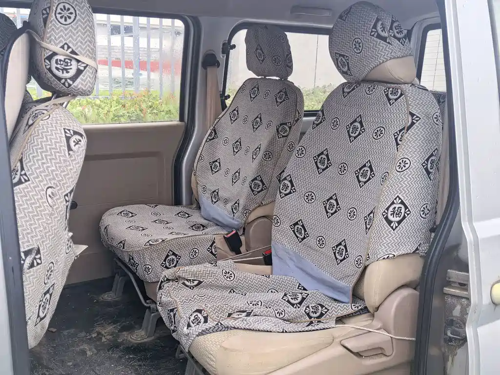 Wuling Rongguang — миниатюра 4