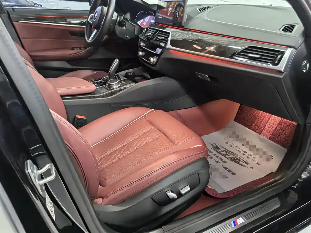 BMW 5 Series — миниатюра 8