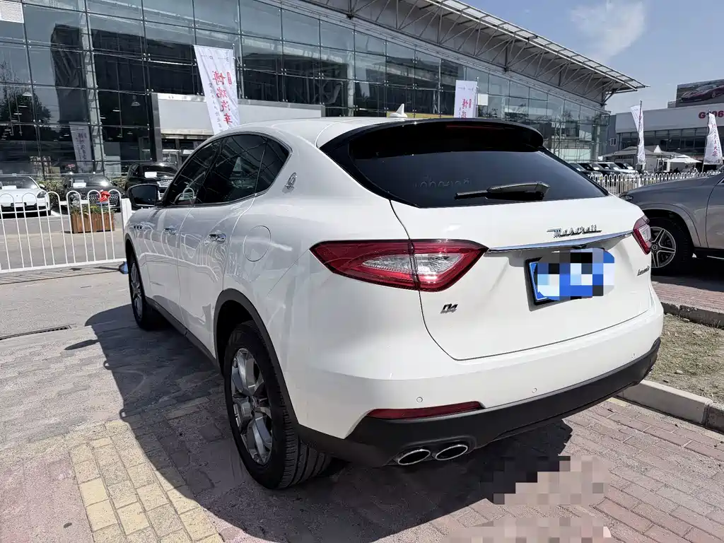 Maserati Levante — миниатюра 17