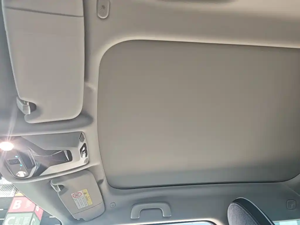 MINI MINI COOPER EV — миниатюра 18