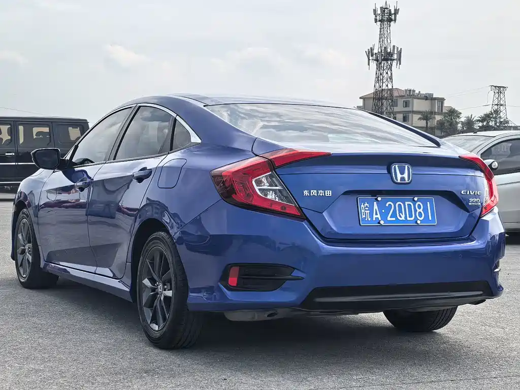 Honda Civic — миниатюра 6