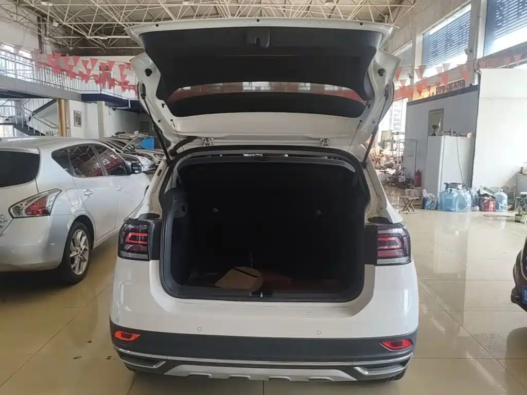 Volkswagen T-Cross — миниатюра 19