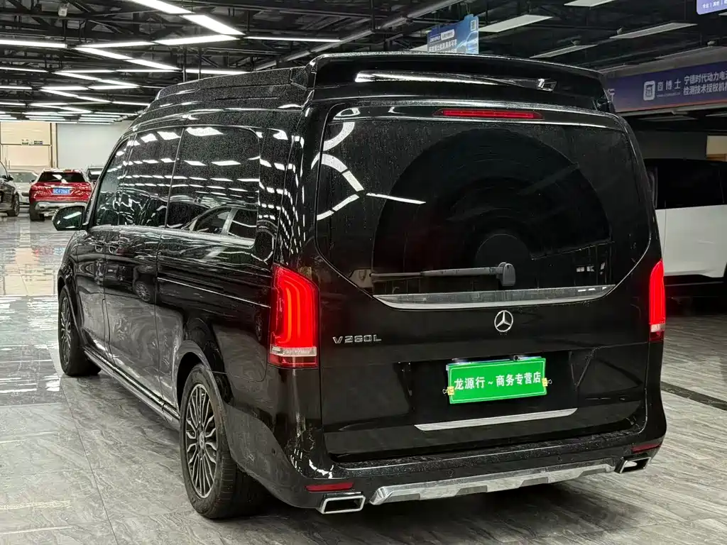 Mercedes-Benz V-Class V 2018 V 260 L Luxury Long Wheelbase VI
