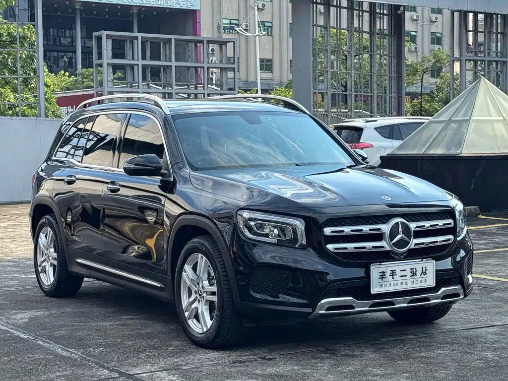 Mercedes-Benz GLB — миниатюра 3