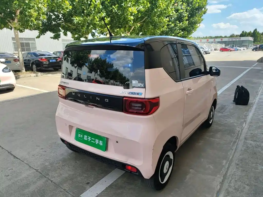 Wuling MINIEV — миниатюра 7