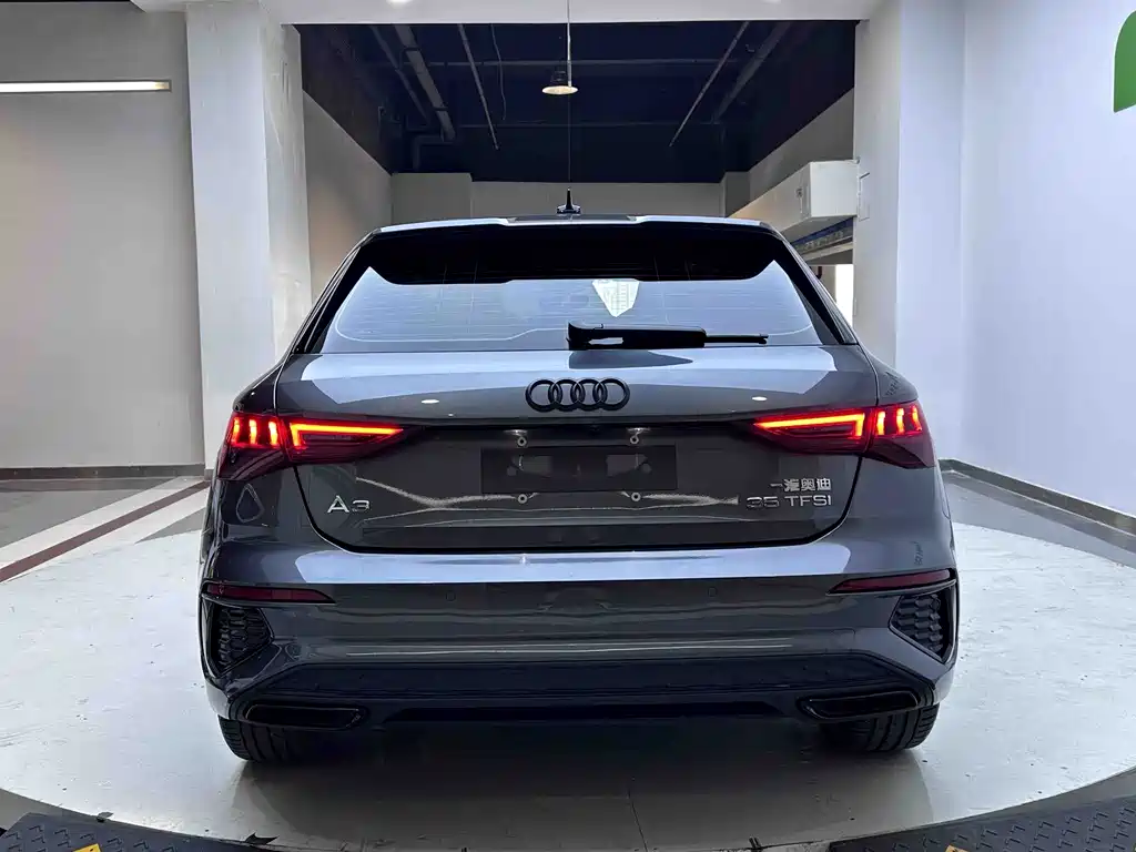 Audi A3 2022 Sportback 35 TFSI Fashion Sport