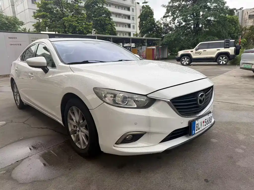 Mazda Atenza 2014 2.0L Luxury