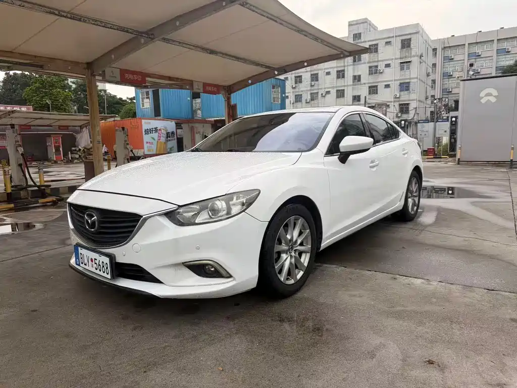 Mazda Atenza 2014 2.0L Luxury