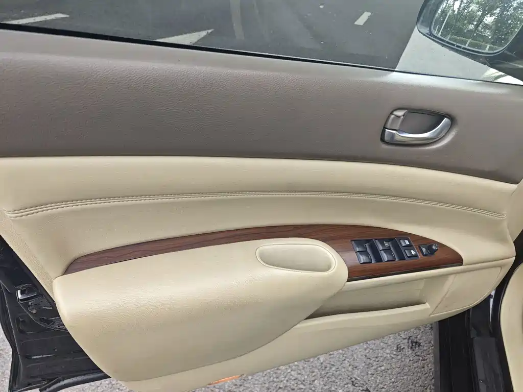 Nissan Teana — миниатюра 10