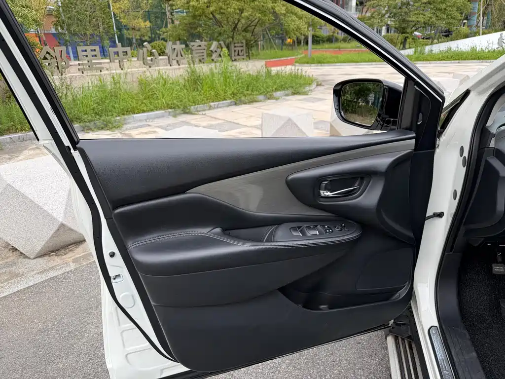 Nissan Murano — миниатюра 7