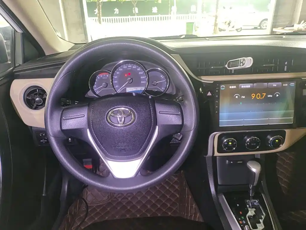 Toyota Corolla — миниатюра 11