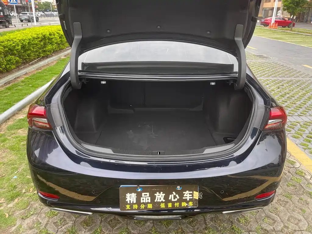 Buick LaCrosse — миниатюра 18