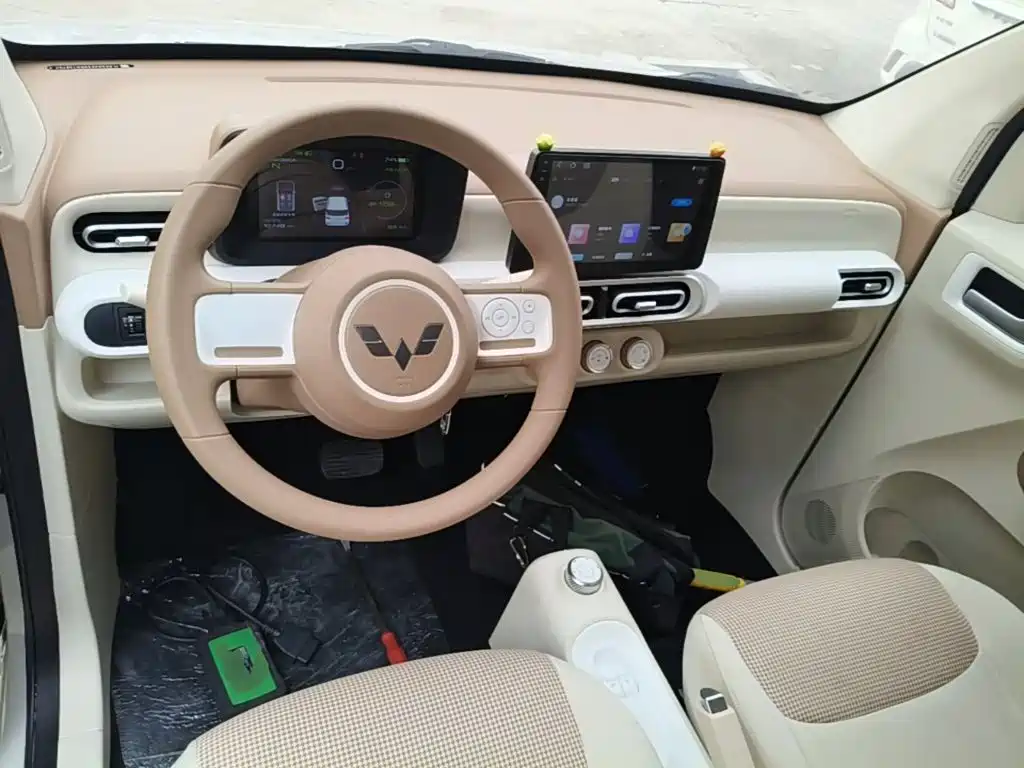 Wuling MINIEV — миниатюра 10