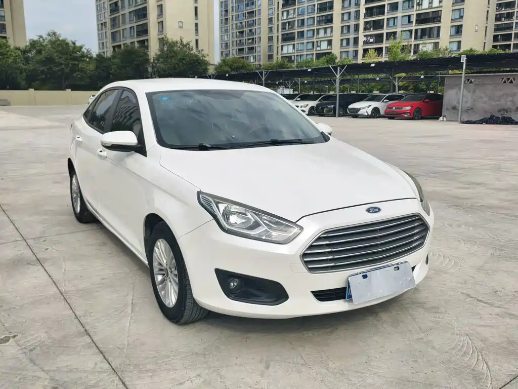 Ford Escort 1.5L Auto Comfort Type, фото 3