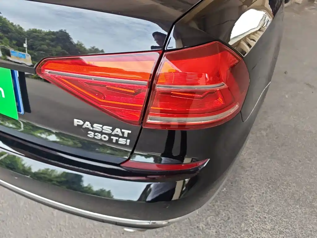 Volkswagen Passat 2017 330TSI DSG