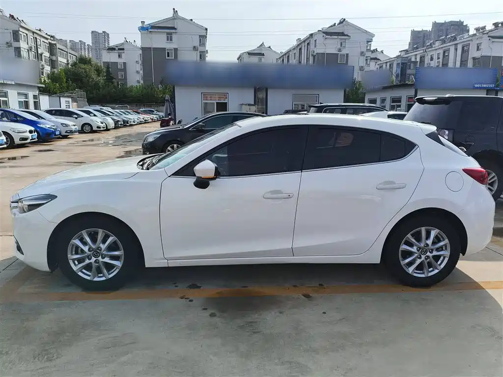 MAZDA  3 ANGKESAILA