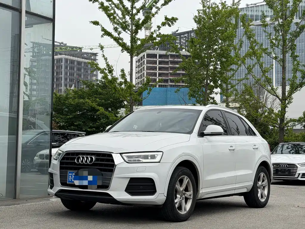 Купить Audi Q3
