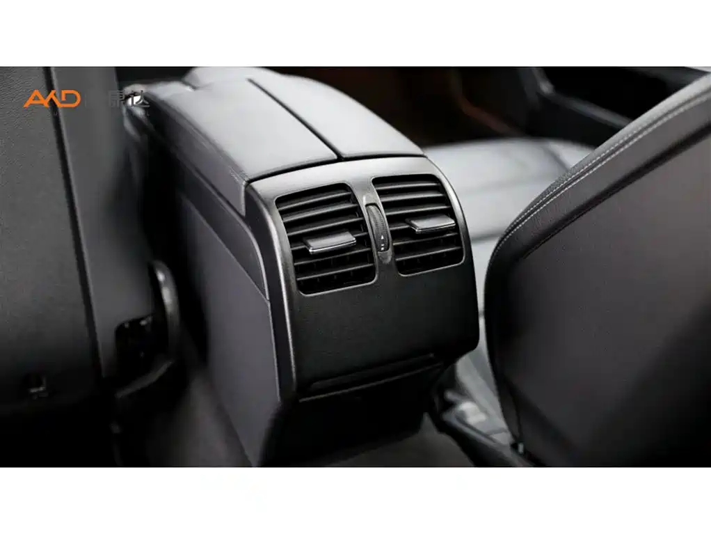 Mercedes-Benz E-Class (Import) — миниатюра 9