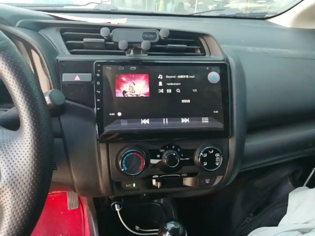Honda Fit — миниатюра 13