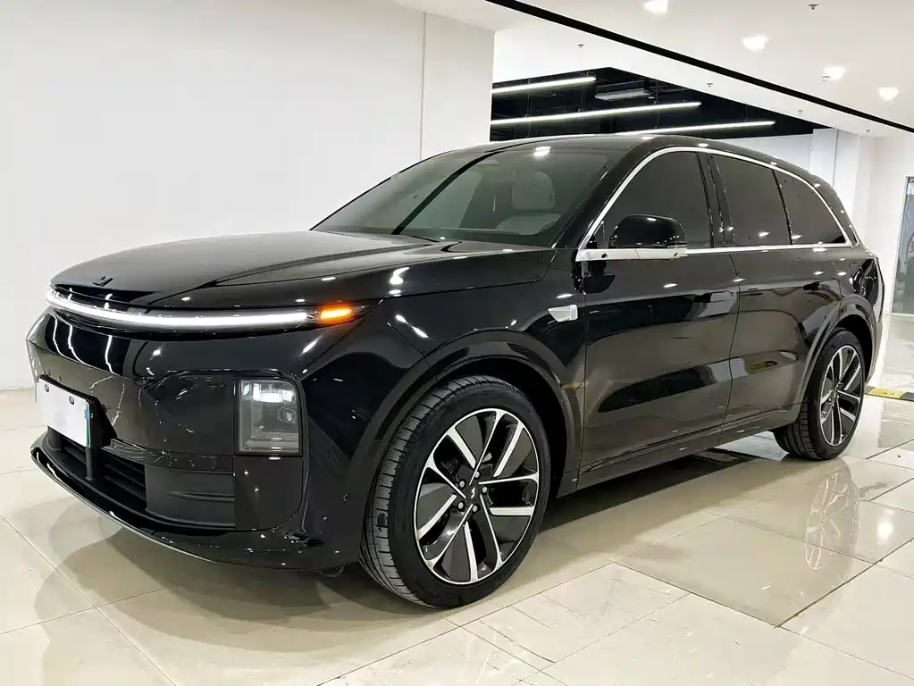 Li Auto Li L6 2025