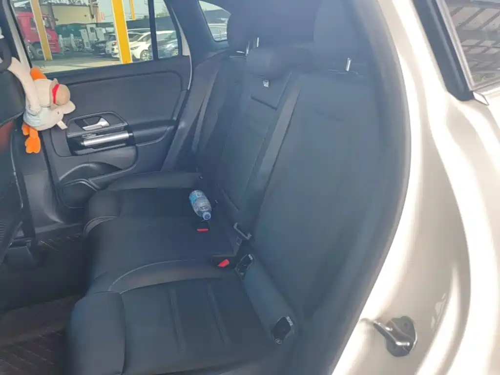 Mercedes-Benz GLA — миниатюра 17