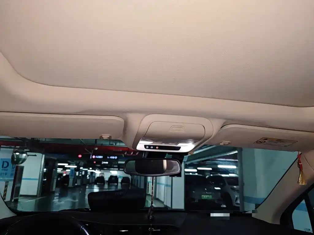Cadillac XT5 — миниатюра 9