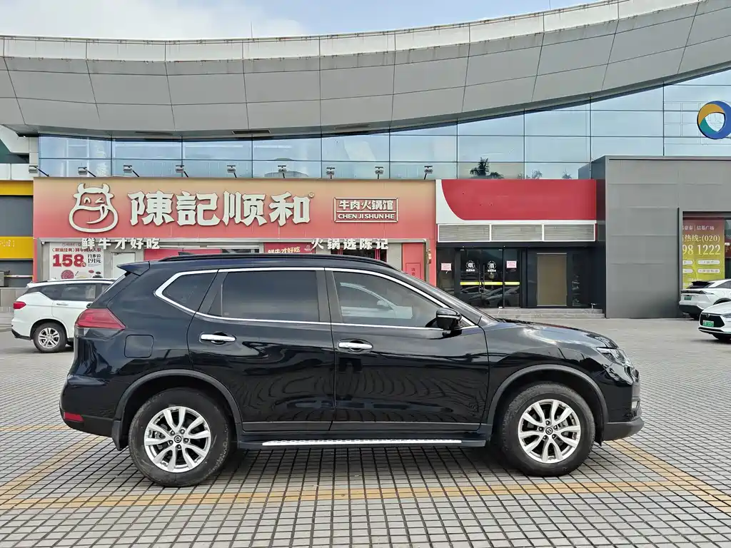 Nissan X-Trail — миниатюра 5