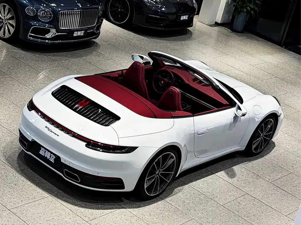 Porsche 911 2023 Carrera Cabriolet 3.0T