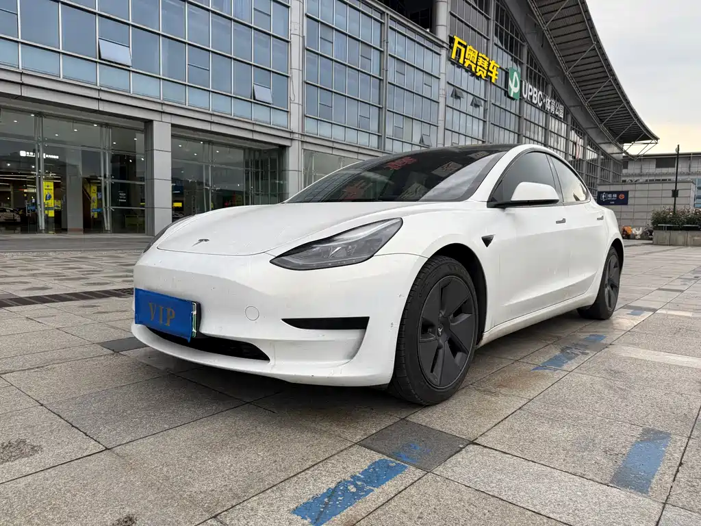 Tesla Model 3 2023