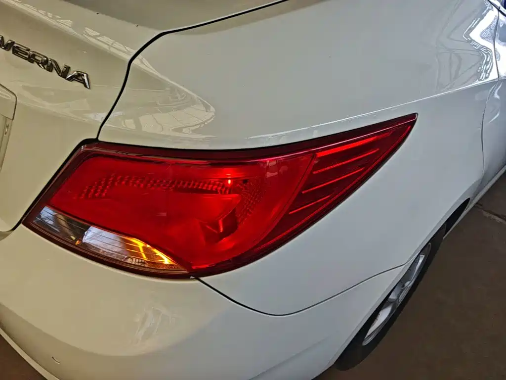 Hyundai Verna — миниатюра 8