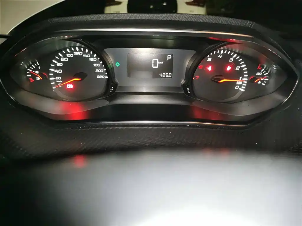 PEUGEOT  308