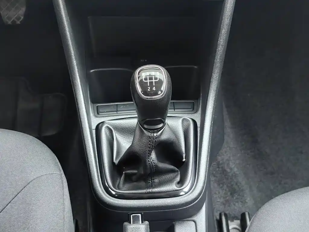 Skoda Rapid Spaceback — миниатюра 13