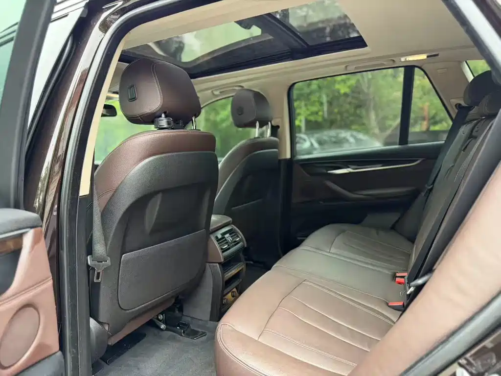 BMW X5 (Import) — миниатюра 8