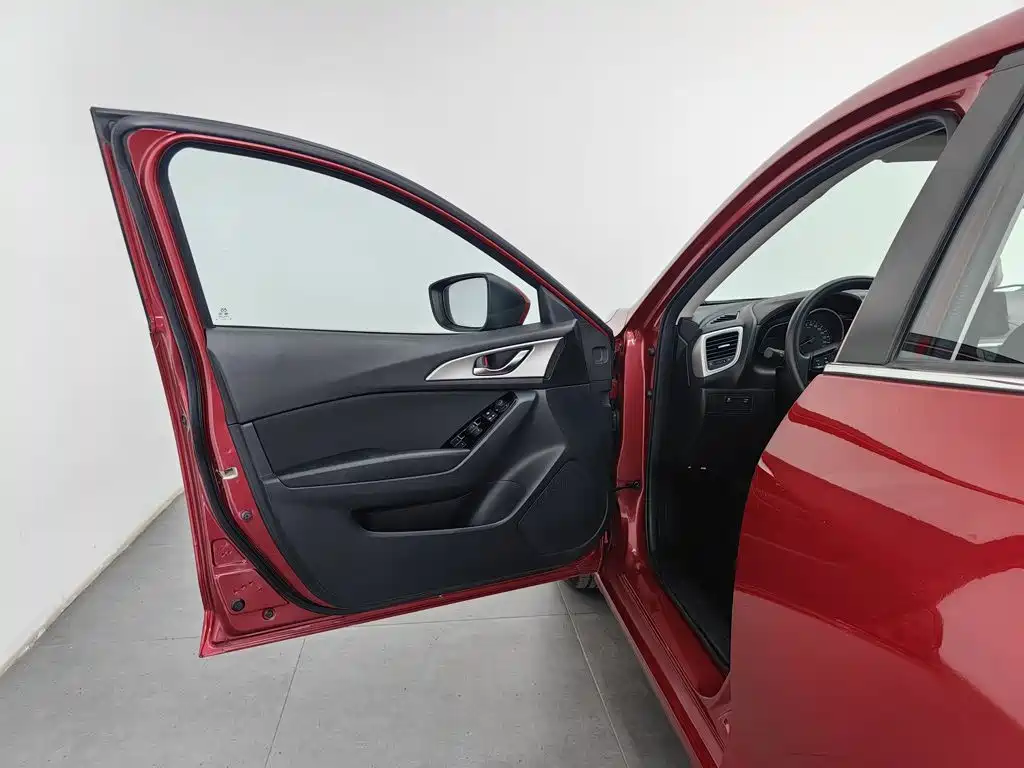 Mazda 3 Axela — миниатюра 8