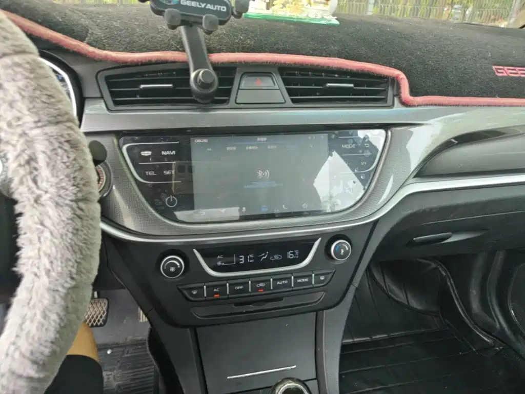 Geely Emgrand — миниатюра 20